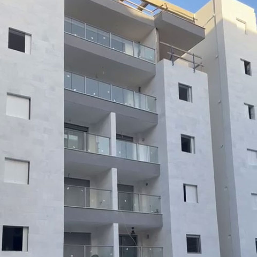 הצנחנים, הוד השרון (4)