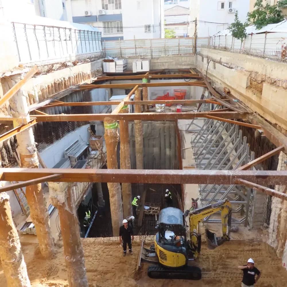 זבוטינסקי 6, גבעתיים (7)